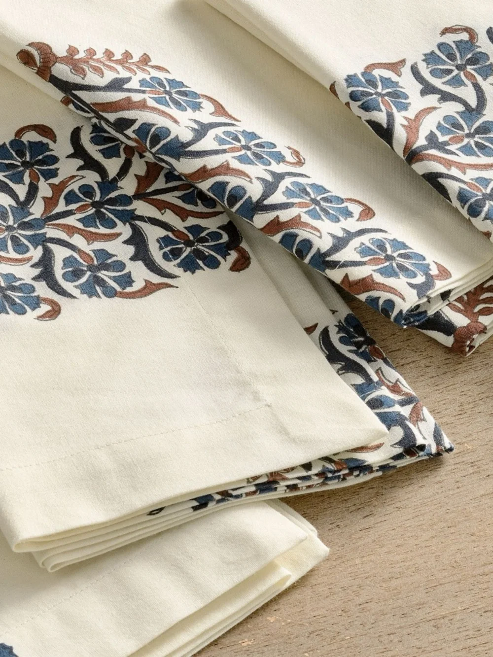 8 Pottery Barn Rita Block Print 100% Organic Cotton Napkins Blue 2 Sets of 4 NWT
